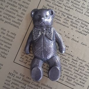 Vintage • silver and marcasite teddy bear pin